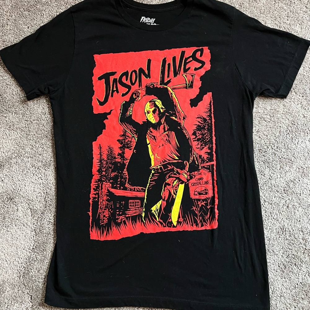 💀 3/$21 💀 Hot Topic Tee - Friday the 13th Medium